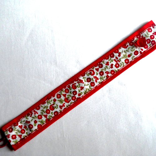 Bracelet manchette en tissu liberty  petites fleurs, bodé tissu uni assorti.