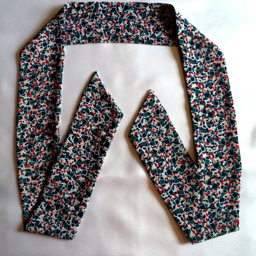 Headband en tissu, foulard, bandeau, ceinture,  article multifonctions.