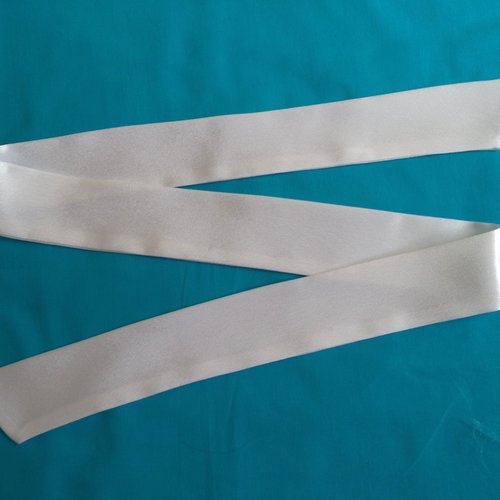 Bandeau, foulard, ceinture,  en crêpe satin, multifonctions, pour cérémonies, baptême , communion, mariage.