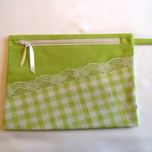 Pochette de rangement zippée,trousse plate à maquillage /doublée,couleur anis, pour le sac ou à la maison.
