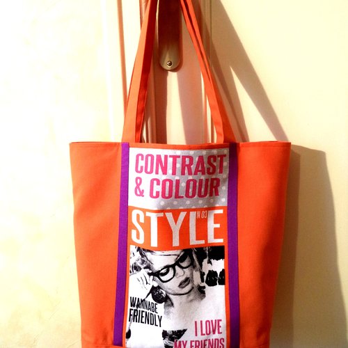 Sac- cabas en toile-coton orange, avec appliqué décor " style", sac multifonctions, sac bibliothèque, sac pour les courses,  le shopping.