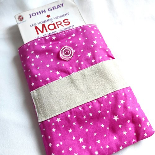 Pochette livre motif étoiles protection livre de poche