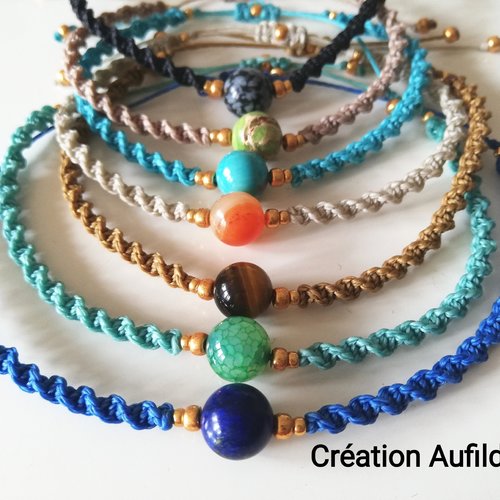 Série  pierres veritables et bien être. bracelet  en perles dorées miyuki. 7 couleurs au choix fermoir coulissant