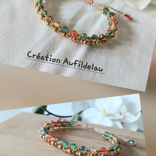 Bracelet tissé en macramé et perles en verre