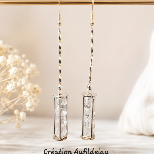 Boucles d'oreilles argentées et strass
