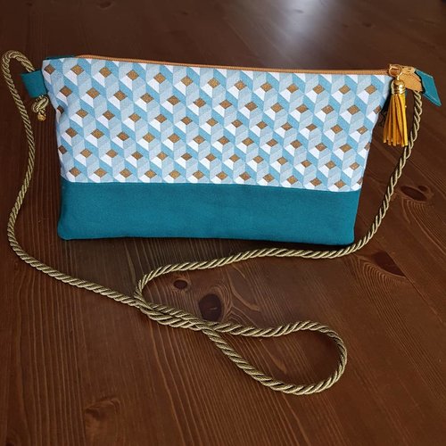 pochette bleu canard