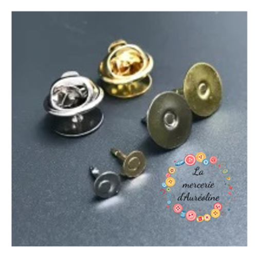 Bouton pin's  en métal x4