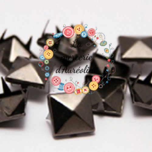 Rivets carrés à griffes noir x 10