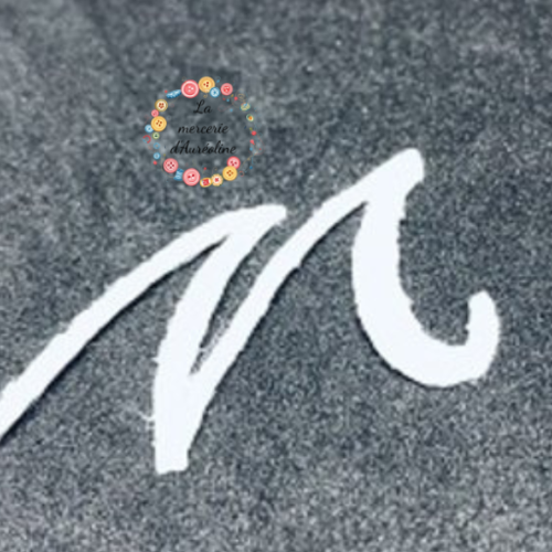 Patch lettre "m"  brodé blanc