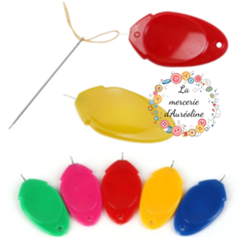 Enfileur d' aiguille en résine colorée