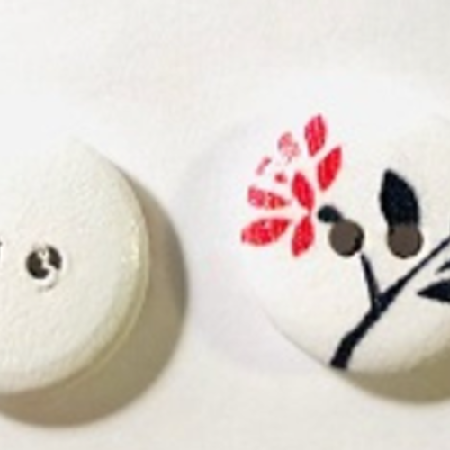 Bouton rond "fleur rouge à branche noire"  - 15mm x4
