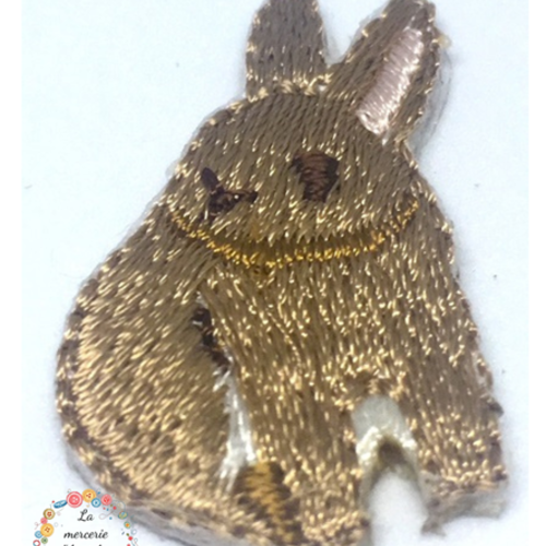 Patch lapin marron assis