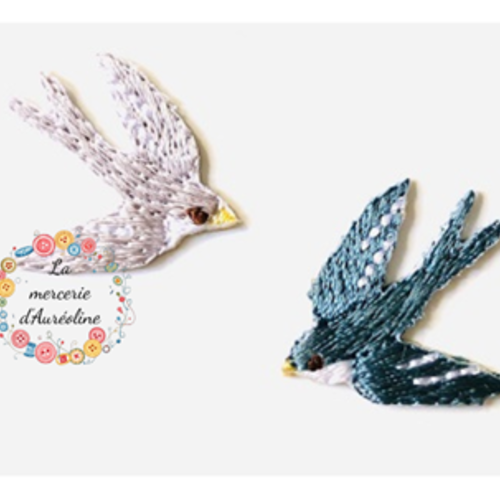 Patches  "oiseaux bleu et gris en vol" - 25 x 28mm
