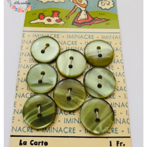 Carte de boutons vert kaki nacré