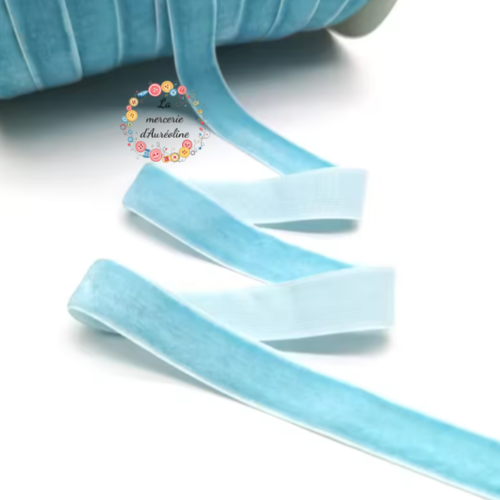 Ruban de velours bleu clair  -  6mm