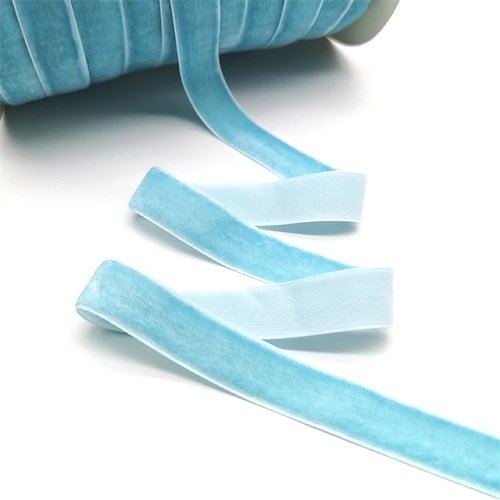 Ruban de velours bleu ciel  -  6mm