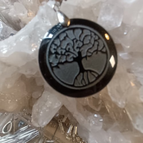 Obsidienne noire gravure arbre de vie