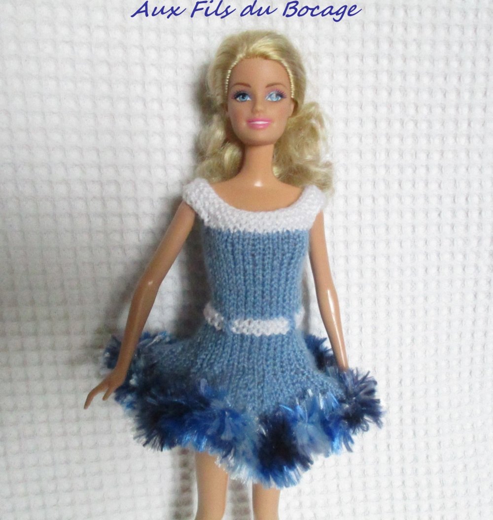 barbie robe bleue