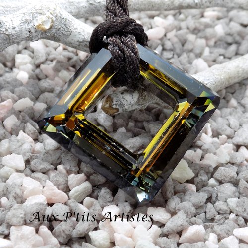 Pendentif " square " cristal swarovski tabac