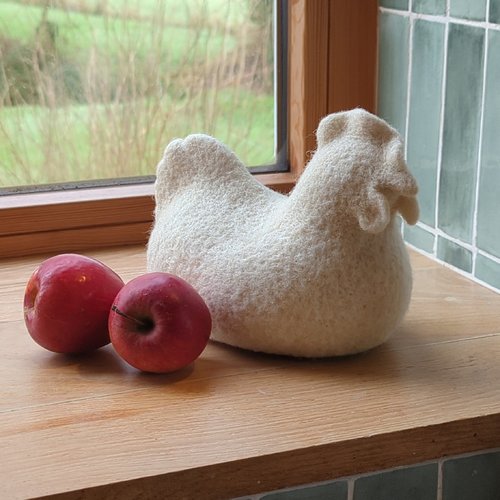 Poule décorative en laine feutrée