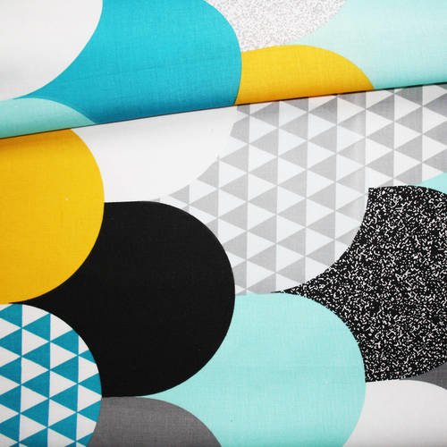 Tissu grandes écailles, triangles, 100% coton imprimé 50 x 160 cm, motif écailles turquoises 