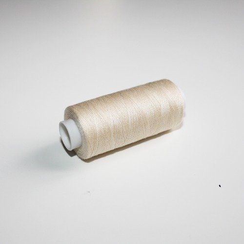 Bobine de fil à coudre 350 m beige clair, fil à coudre beige clair 100% polyester 