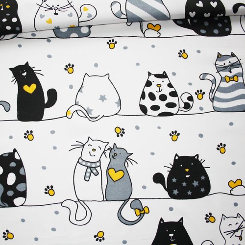 Tissu chats noirs et jaunes sur un fond blanc 50 x 160 cm en coton imprimé oeko tex