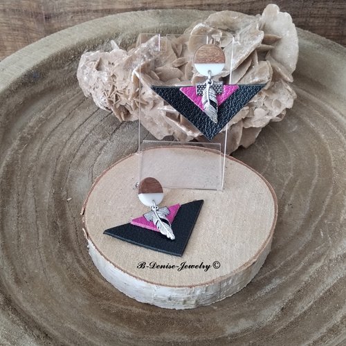 Original boucles d'oreilles puce en resine et bois pendentif triangle en cuir noir violet avec plume t: 3.5cm x 5.b-denise-jewelry-creation