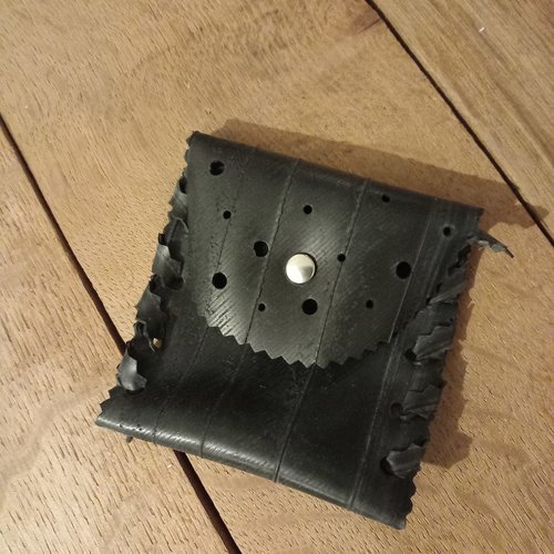 Porte monnaie chambre à air recyclé ️
