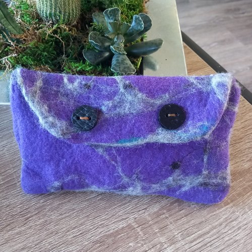 Pochette feutrée