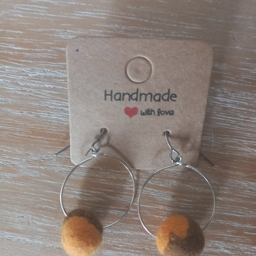Boucles d'oreilles feutrée