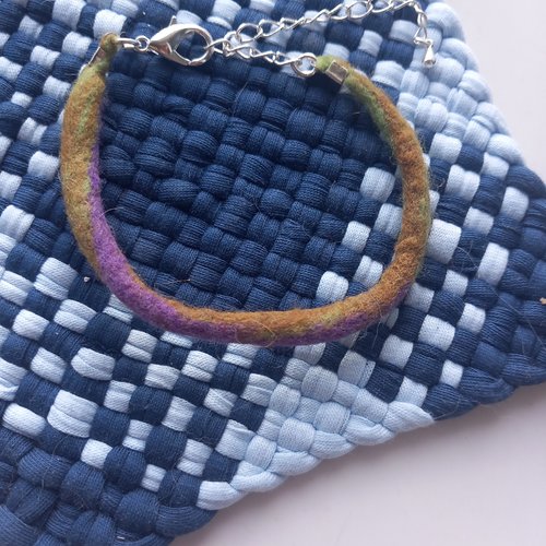 Bracelet réglable laine feutrée