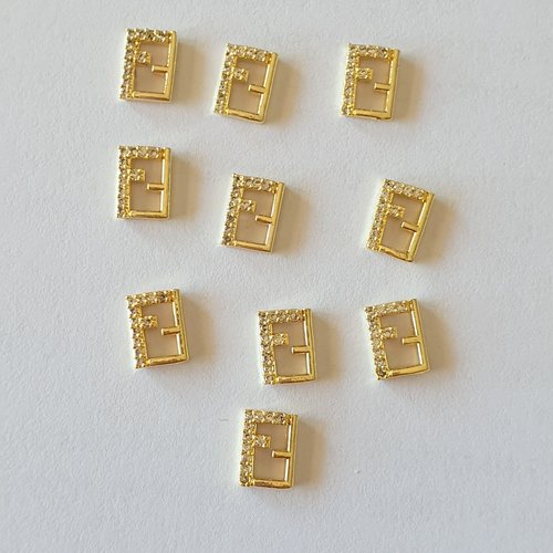 Bijoux d'ongles charms logos marque de luxe en métal doré et strass (482.6053)