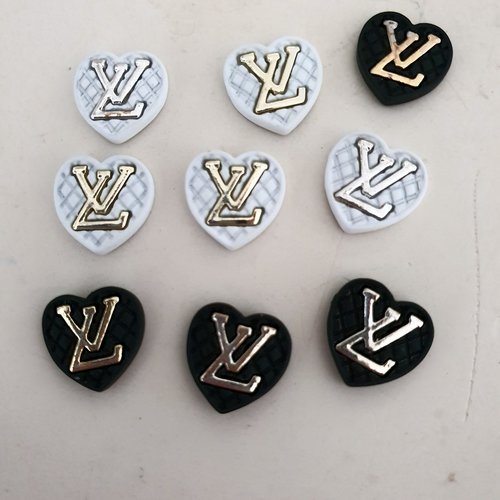 Lot de 9 bijoux d'ongles charms logos noir et blanc et métal doré et argenté (484.1969)
