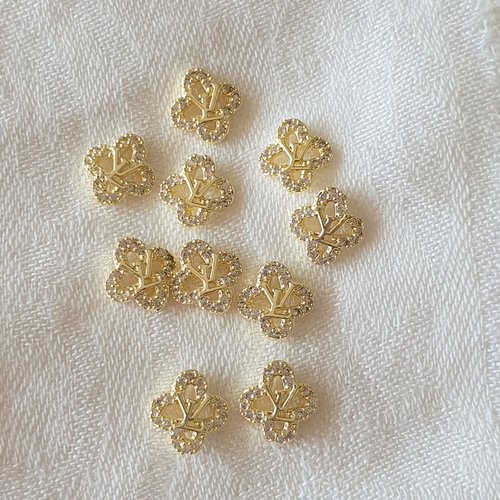 Bijoux d'ongles charms logos en métal doré et strass (484.8190)
