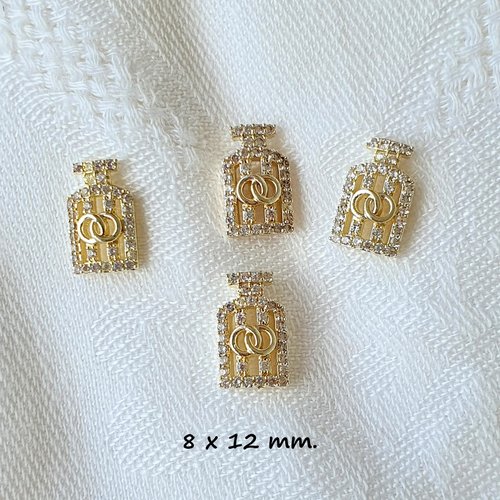 Bijou d'ongles pour nail art en métal doré et strass (489.0531)