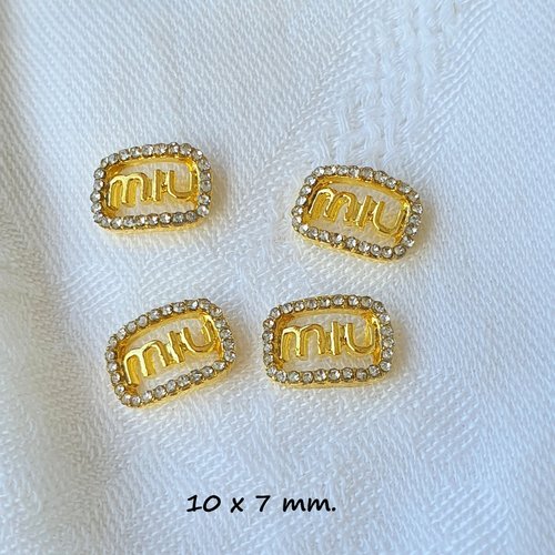 Bijoux d'ongles pour nail art en métal doré et strass (489.3766)