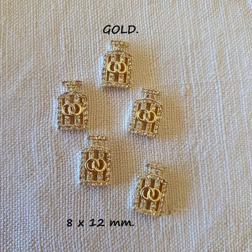 Bijoux d'ongles pour nail art en métal doré et strass (490.4220)