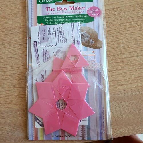Gabarits pour la confection de 3 types de roses en ruban (taille moyenne)