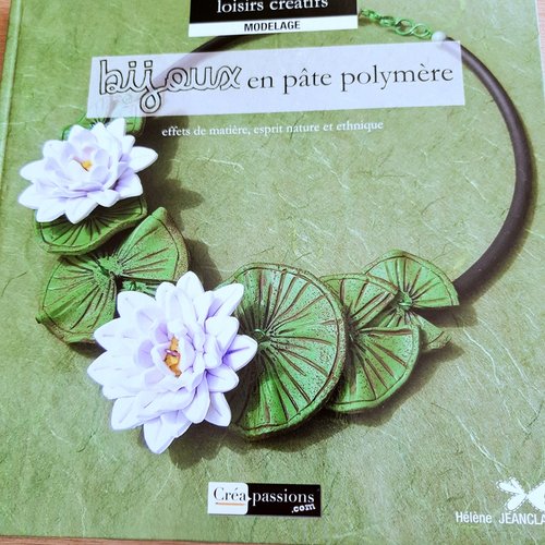 Livre "bijoux en pate polymere".