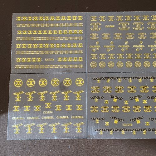 Lot de 4 petites cartes de stickers 3d ongles nails art logos (497.7731)