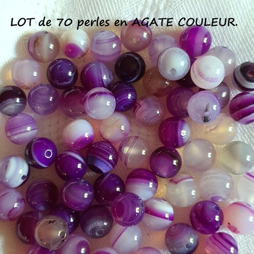 Lot de perles en agate violette.
