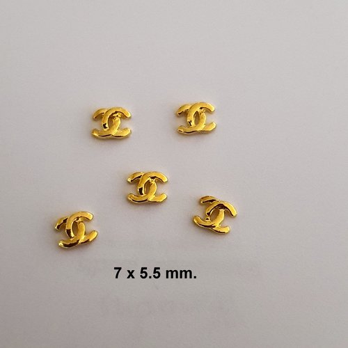 Bijoux d'ongles charms pour nail art en métal doré (509.1608)