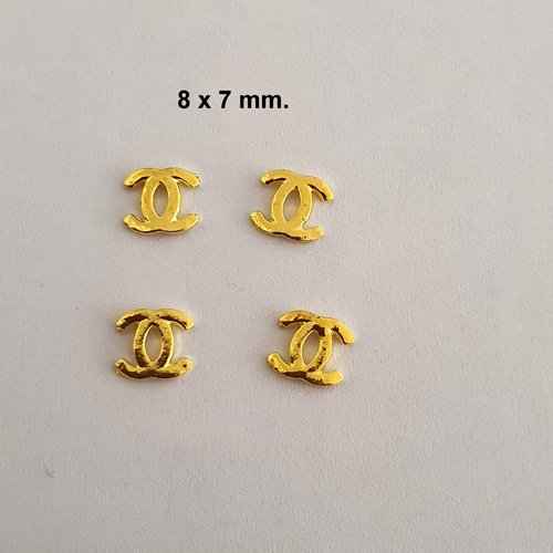Bijoux d'ongles charms pour nail art en métal doré.8 x 7 mm (512.8249)