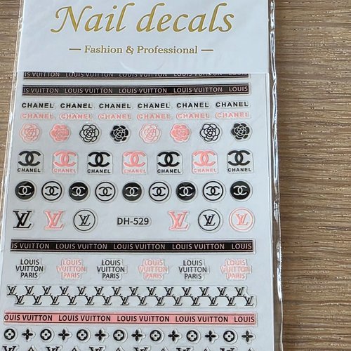 1 grande carte de stickers 3d ongles nails art logos (513.3999)