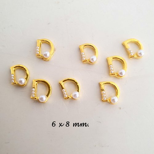 Bijoux d'ongles charms pour nail art en métal doré.(514.5301)