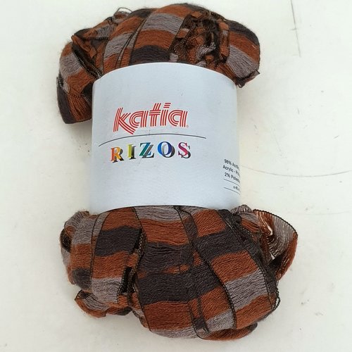 Laine rizos de katia pour echarpes.