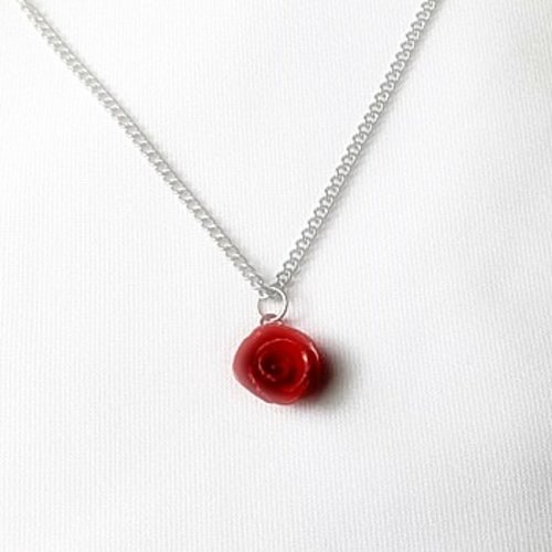 Collier rose rouge, bijou acier inoxydable, fleur fimo, miniature,