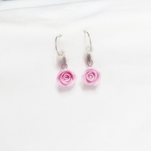 Boucles d'oreilles de roses acier inoxydable et fimo