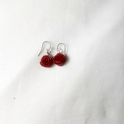 Boucles d'oreilles acier inoxydable rose rouge, bijou femme, boucles d'oreilles acier inoxydable, cadeau femme; fleur fimo